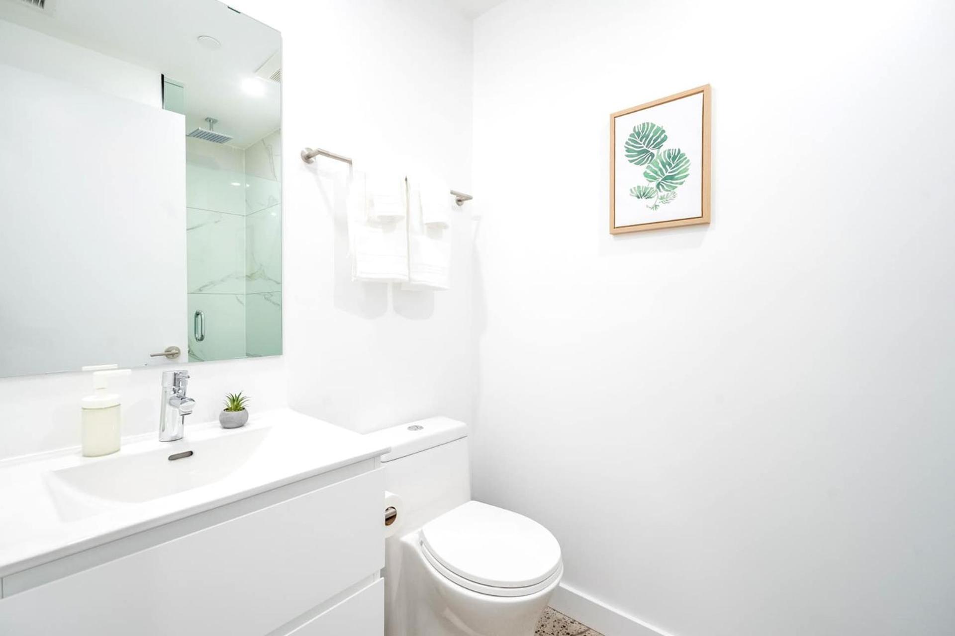 Spacious 2Br Apartment - Regent Park Near Downtown Торонто Экстерьер фото