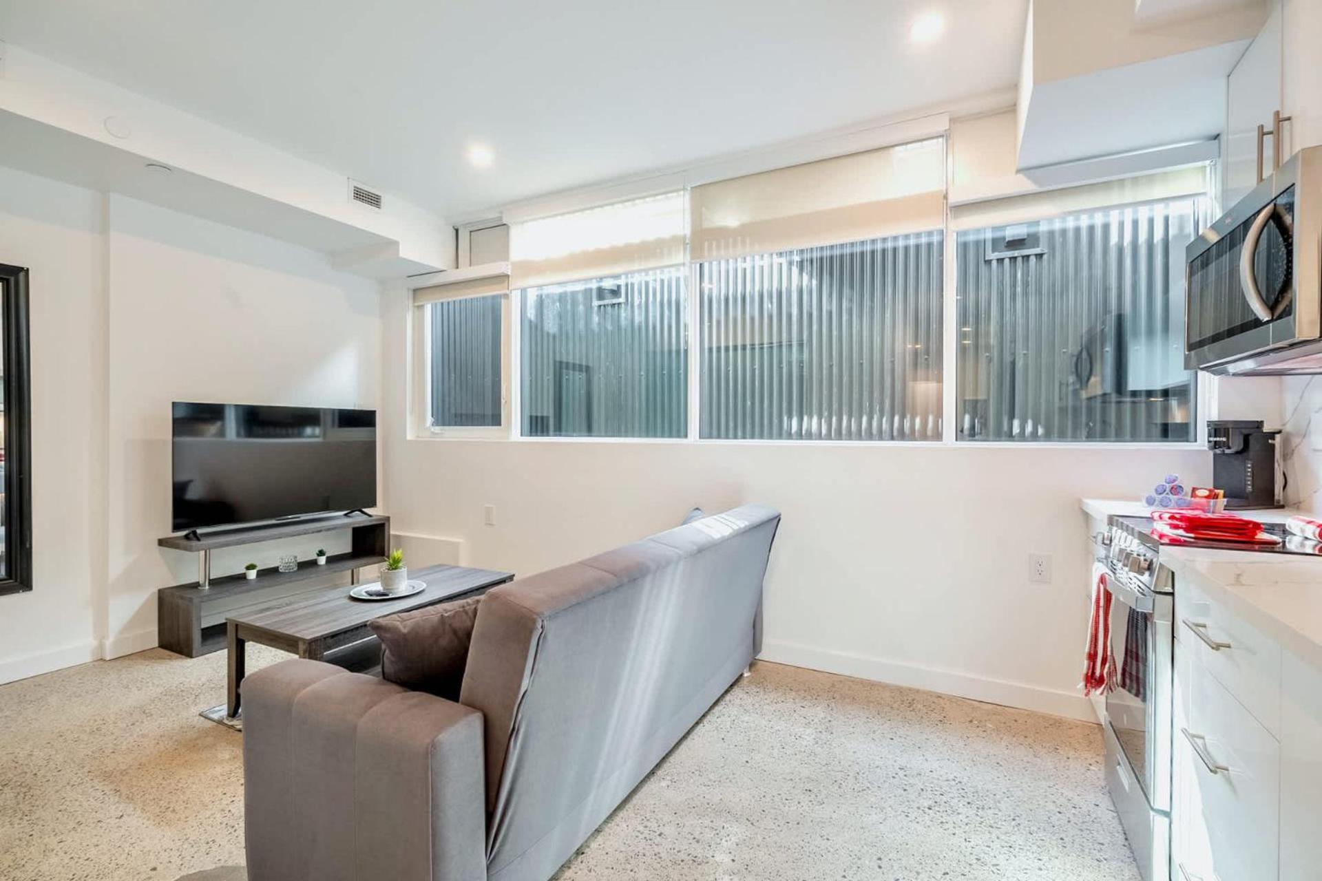 Spacious 2Br Apartment - Regent Park Near Downtown Торонто Экстерьер фото
