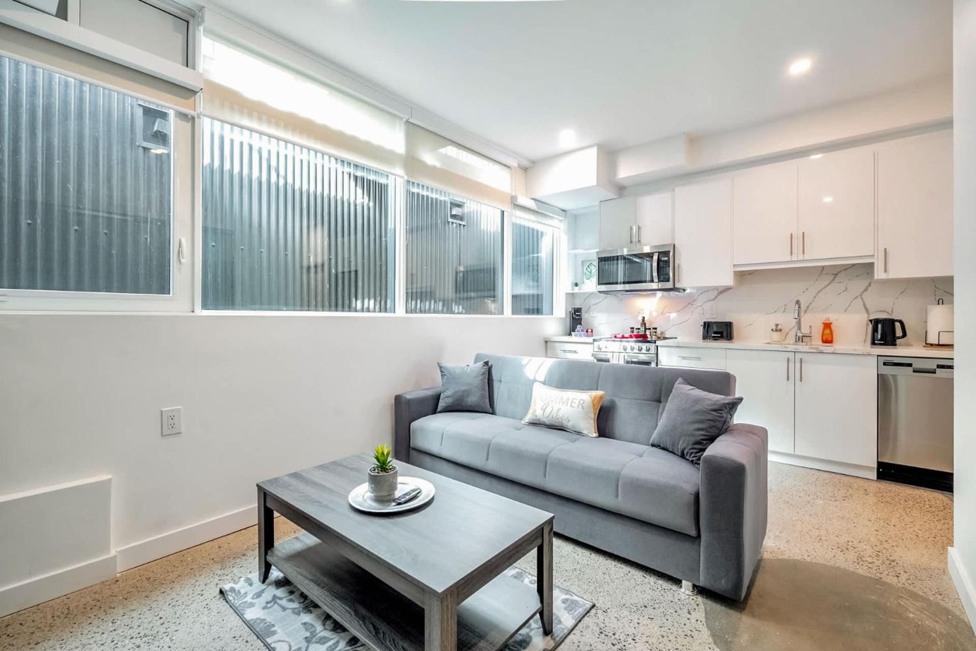 Spacious 2Br Apartment - Regent Park Near Downtown Торонто Экстерьер фото